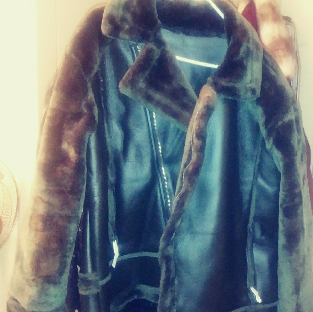 Sold out Money green Sherling coat